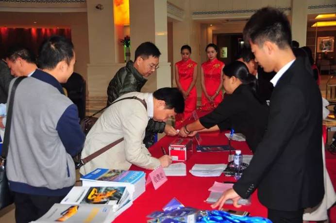 http://mmbiz.qpic.cn/mmbiz_jpg/HVEnXHyBzbXwQRhBuibghNicicwpj786GGLbWfS4a4KLNuZ2I8cdDY646RslZnXibtpo7w5srzq0HBTJN5s2vzy6tA/640?wx_fmt=jpeg&wxfrom=5&wx_lazy=1
